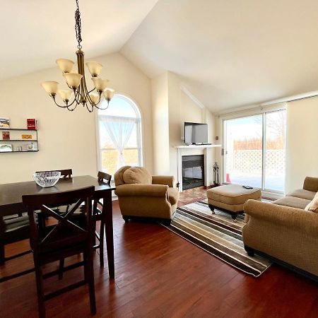 Chaleureux Condo A Magog Екстериор снимка