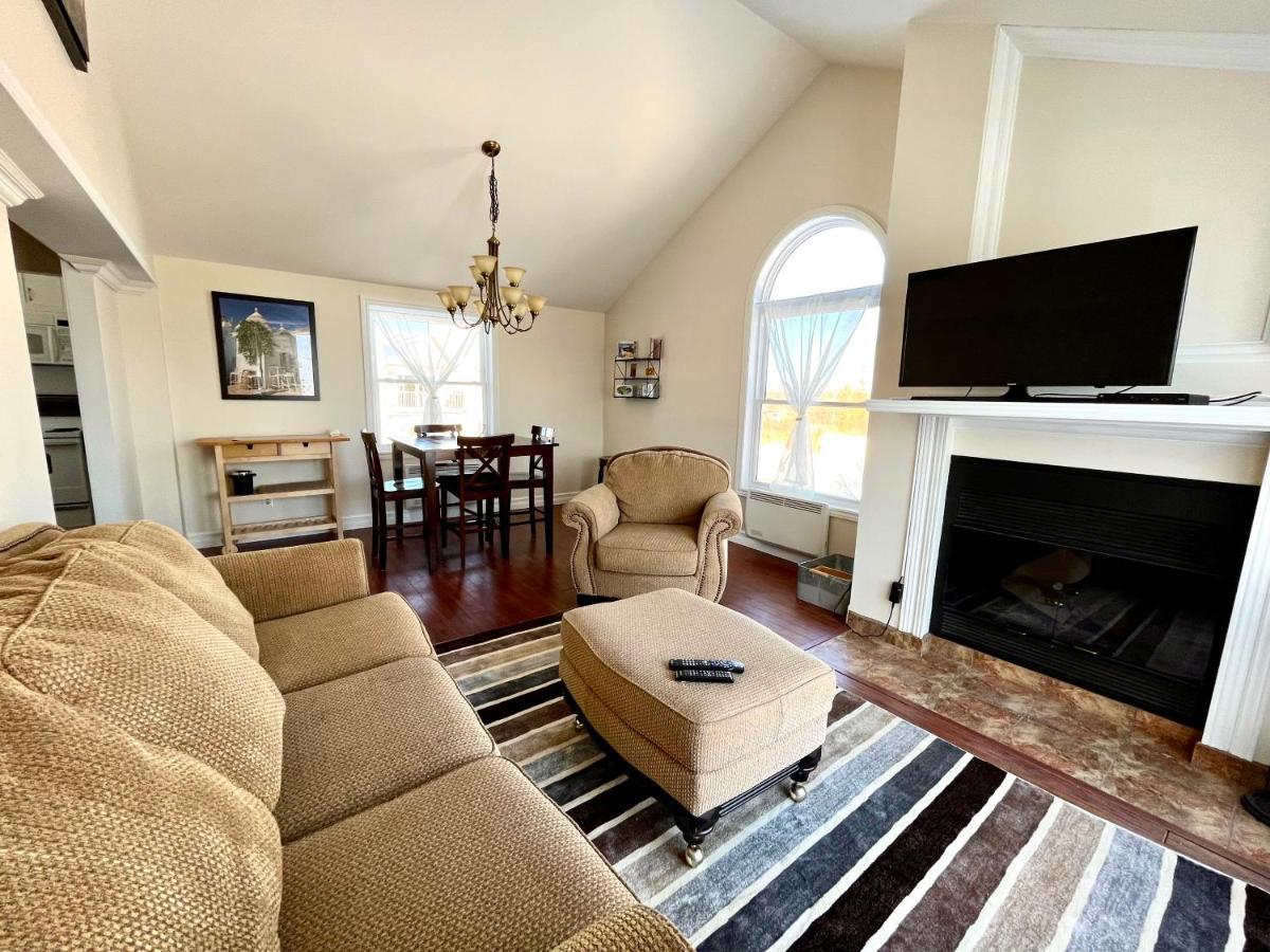 Chaleureux Condo A Magog Екстериор снимка